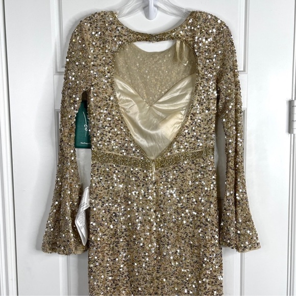 MAC DUGGAL Long Sleeve Sequin Column Gown NEW Gold Size 6 - Picture 9 of 15